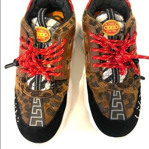 Chain reaction designer shoe